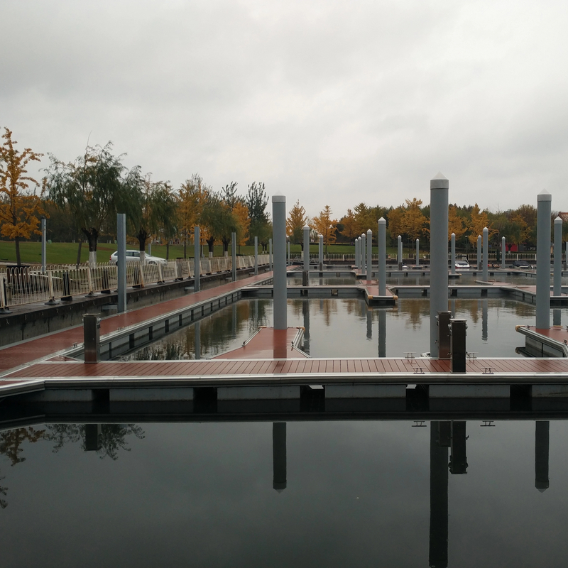 Length 6m--- 12m Easy To Maintain Walkway Aluminum Pontoon