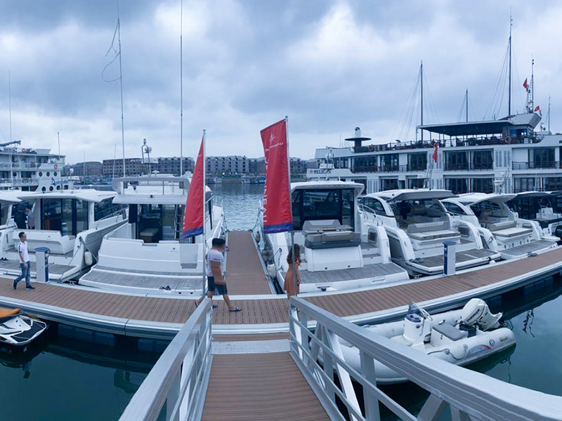 Anti-slip Wood Decking Mooring Aluminum Pontoon