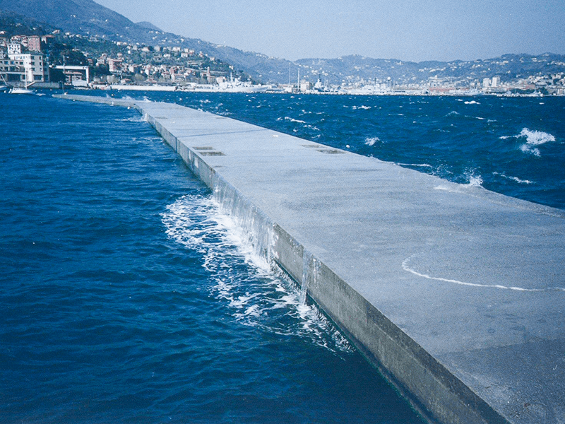 Breakwater&Wave attenuators